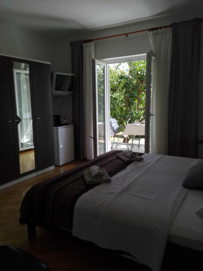 Sobe Tonica Hotel Krk Town Exterior photo